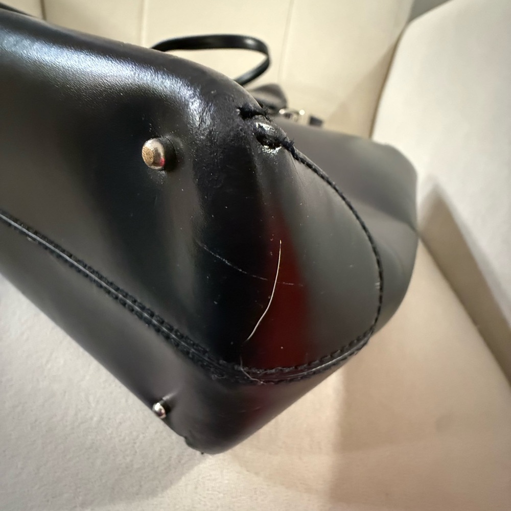 Tod's Elegant Black Leather Tote - Amazing!!! - Picture 12 of 12